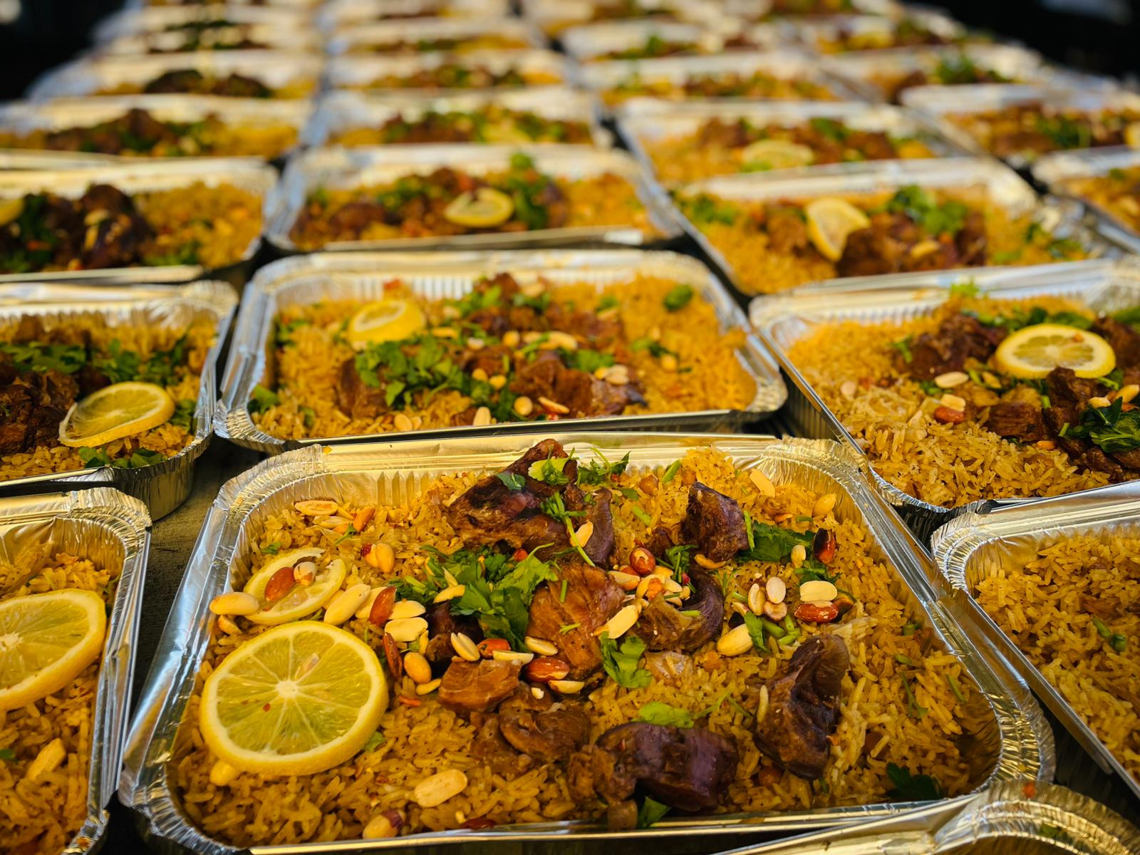 وجبات ساخنة