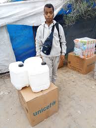 توزيع طرود صحية